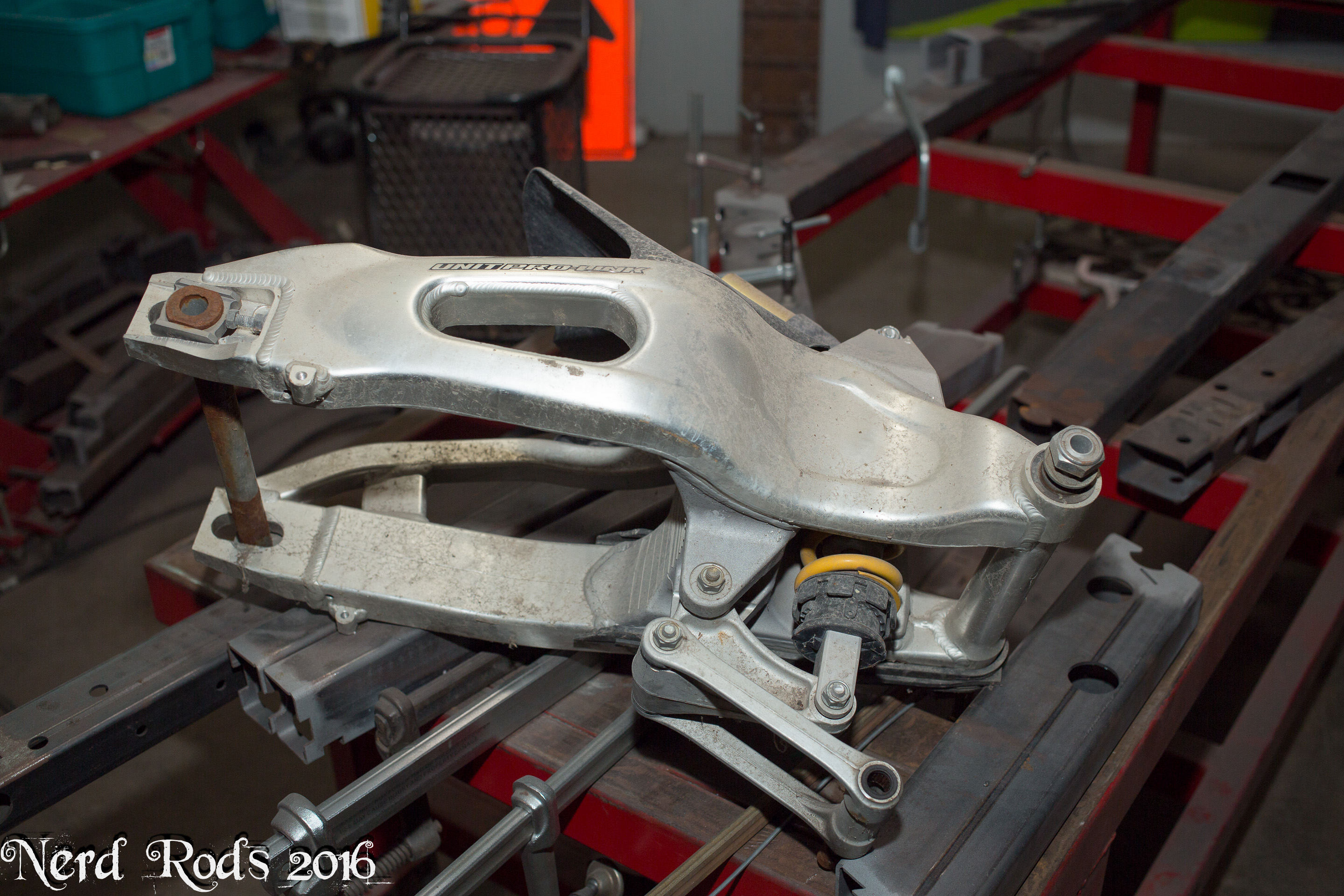 US 2007 CBR 1000RR Swing Arm and shock 25.00+S Custom Fighters